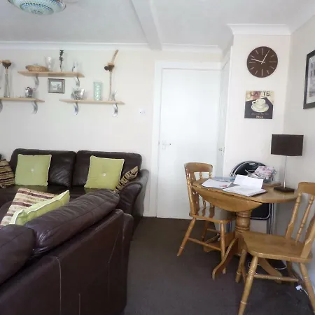 Waterloo Place Ground Floor Apartament *